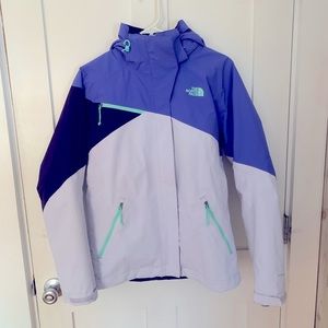 Women’s Northface ski/snow jacket